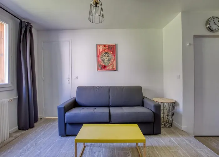 Beautiful Studio Near The Canal De L'ourcq דירה